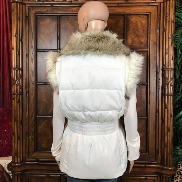 NWOT Moda International Sugar Removable Faux Fur Puffer Vest - Picture 6 of 16